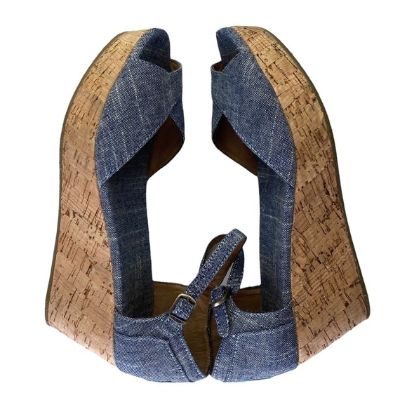 Tom’s Blue Denim Stacked Cork Wedge Peep Toe Sandals - Picture 4 of 9